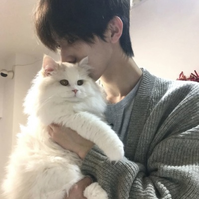 小众气质男生头像