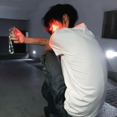 头像男ins高级质感冷淡风