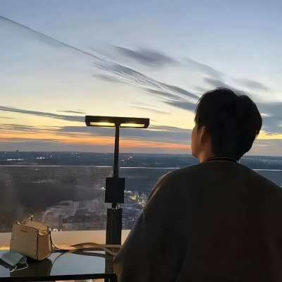 值得一辈子不换的男生头像