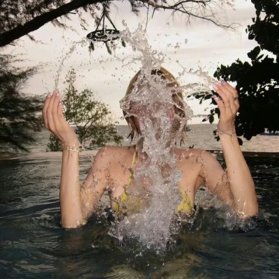 女生高级感图片头像