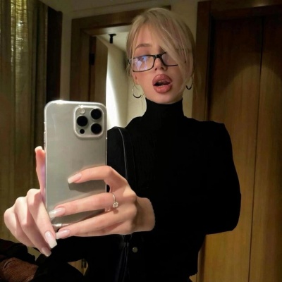 欧美女生头像ins风图片