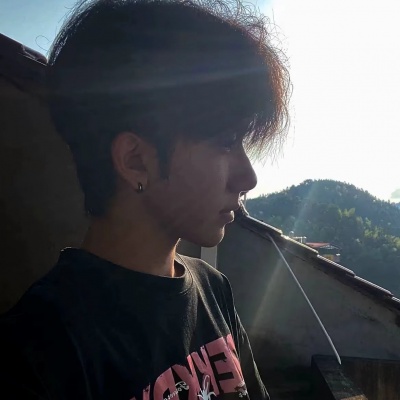 2026年真人男生头像高清无水印