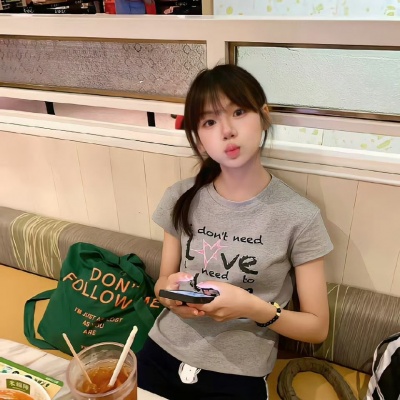 高级感小众韩系女生头像