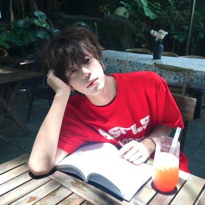 小众帅气个性男头