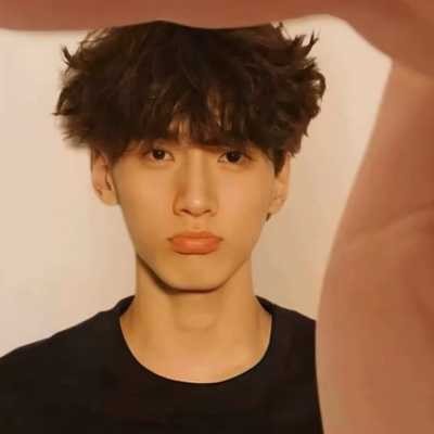 一男一女单人情侣头像