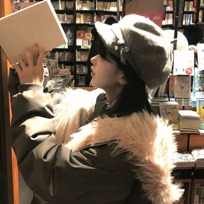 单人一左一右女头