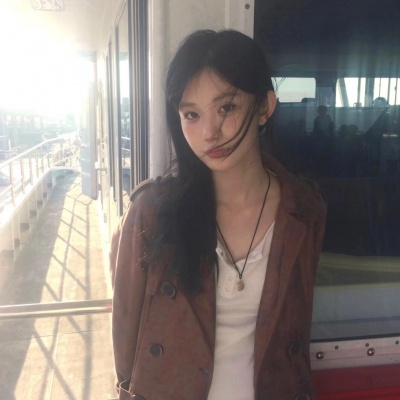 给人很真实的头像女生