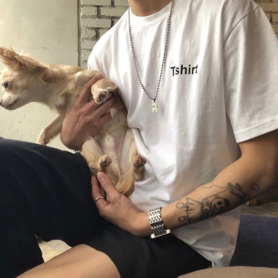 少年感干净帅气男生头像