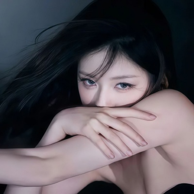 高级氛围感的女生微信头像