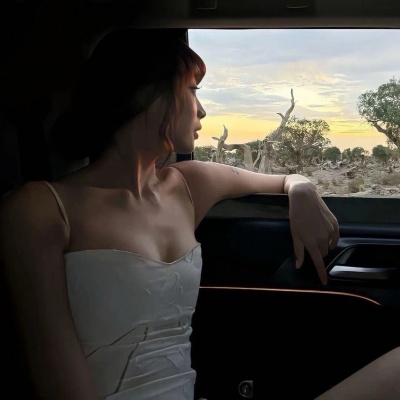 2026新款情侣头像一男一女分开两张