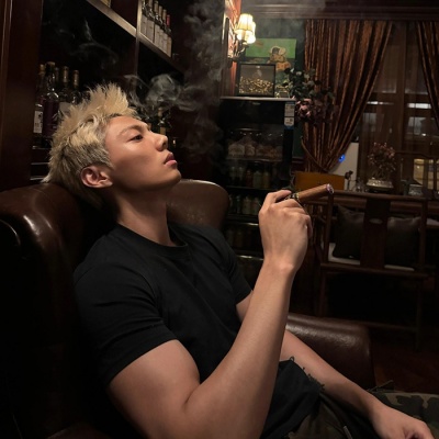 小众高级ins超帅个性男头像