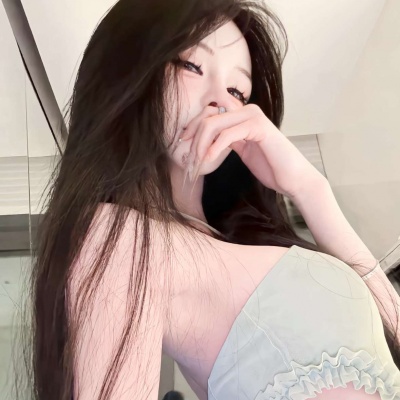 清新白开水女生头像