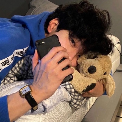 超绝高质量侧脸男生头像