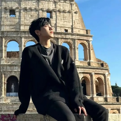 2026热门男生微信头像图片