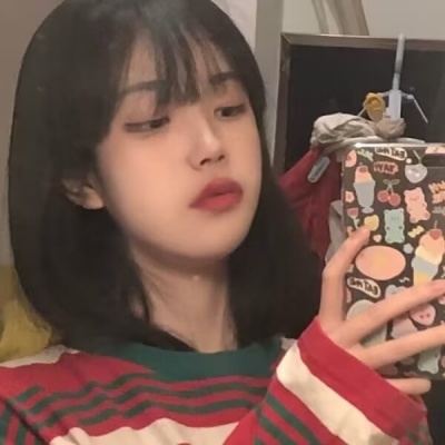 2026年超火氛围感真人女生头像