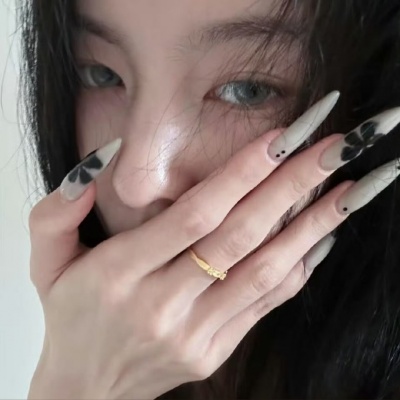 个性超酷小众女生头像