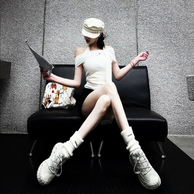 不烂大街的高级时尚个性女生头像