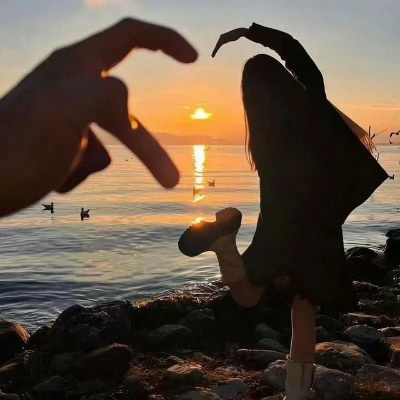 2026年ins风情头一左一右