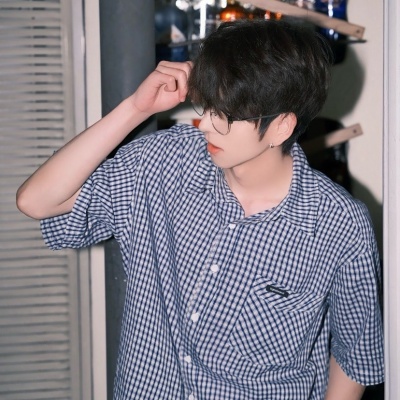 2026热门男生微信头像图片