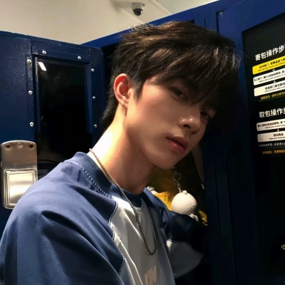 2026年真人男生头像高清无水印