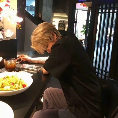 2026年真人男生头像高清无水印