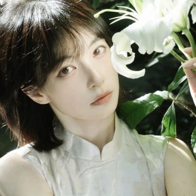 国风旗袍女生头像