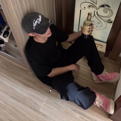 冷酷帅气霸气男头像