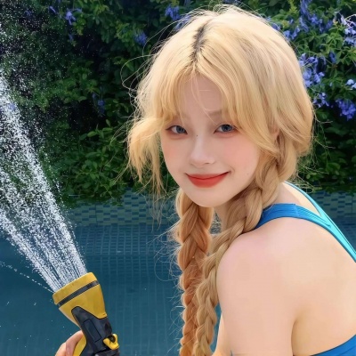 明媚张扬系女生头像