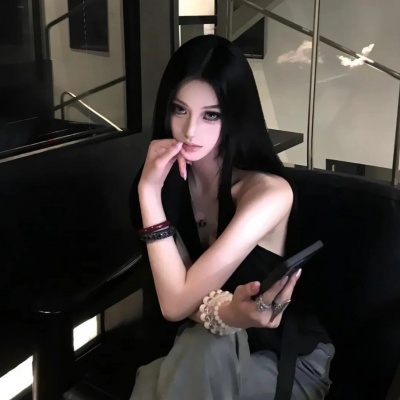 很a很高级的女生头像