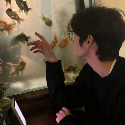 冷清风调调超绝的ins氛围感男头