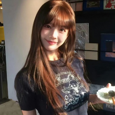 2026真人网图头像女