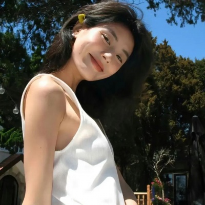 女生高级感十足小众耐看头像