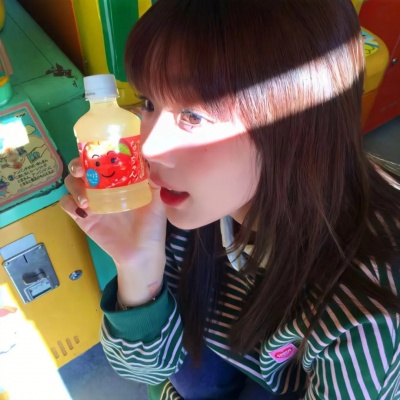 高颜值女生头像真人