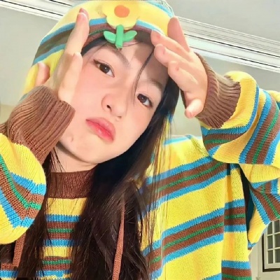 淡颜氛围ins风头像女