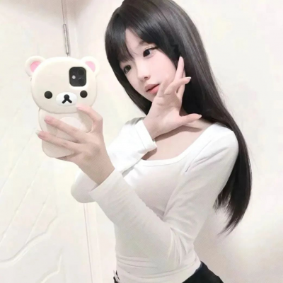 温柔系ins风拿手机对镜拍女头