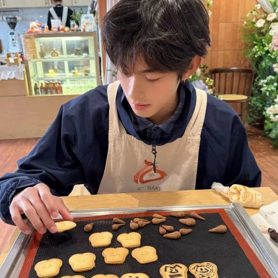 青春帅气男生头像