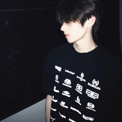 头像男ins高级质感冷淡风