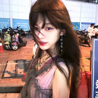 小清新风可爱女生头像