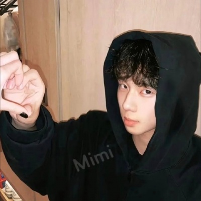 2026小众氛围感真人情侣头像