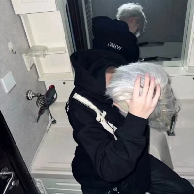 2026ins个性小众男头