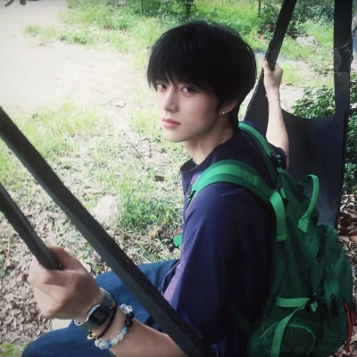 ins个性超酷男生头像