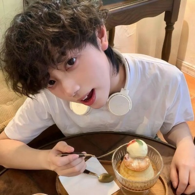 2026超火ins真人情头