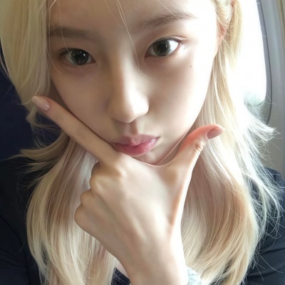很真实的网图女生头像