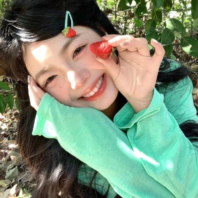 小众却惊艳的头像小红书女