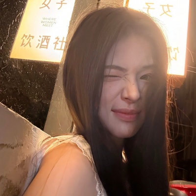 高级感复古滤镜女生头像