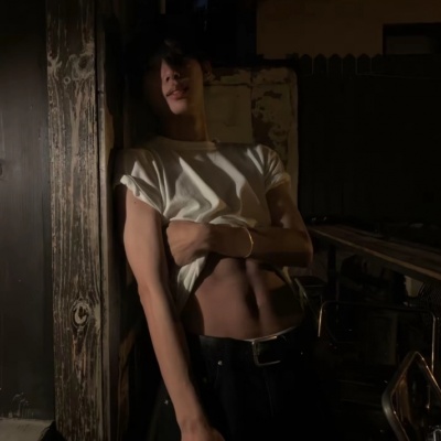 ins小众氛围男生头像