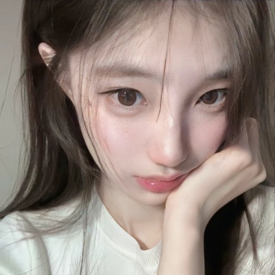 白开水头像女ins