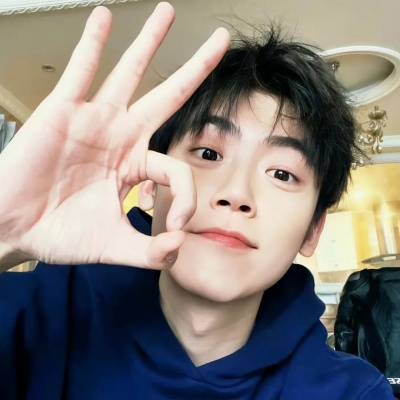 网红同款ins男生帅气头像