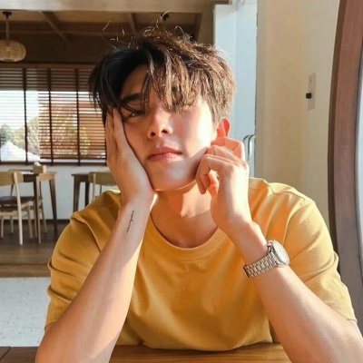 网红同款ins男生帅气头像