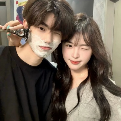 双人可爱小众情侣头像